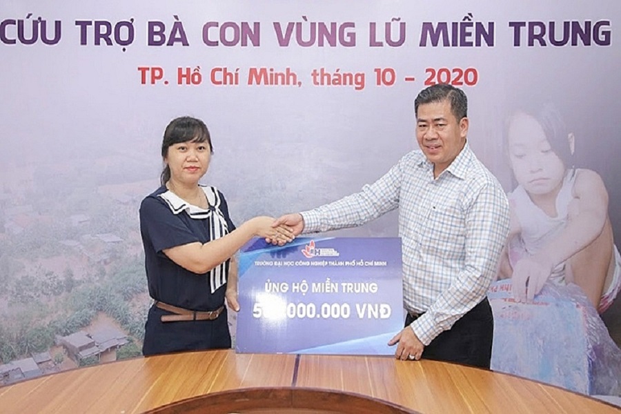 CEO Alo789 Trần Khả Ngân đóng góp 500 triệu hỗ trợ bà con lũ lụt miền Trung